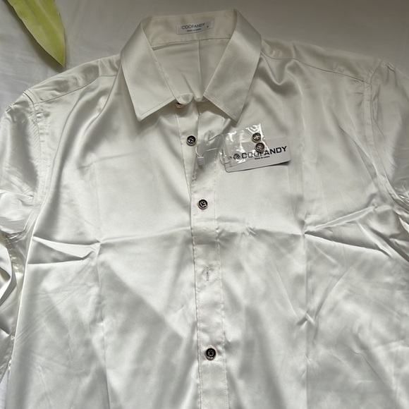 ⭐️nwt COOFANDY Long Sleeve Satin Silk Like Dress Shirt⭐️ - Picture 3 of 10